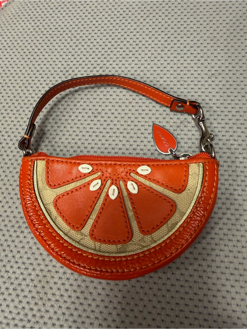Vintage Y2K Coach Orange Leather Citrus Slice Wristlet with Gold Trim - Picture 2 of 6